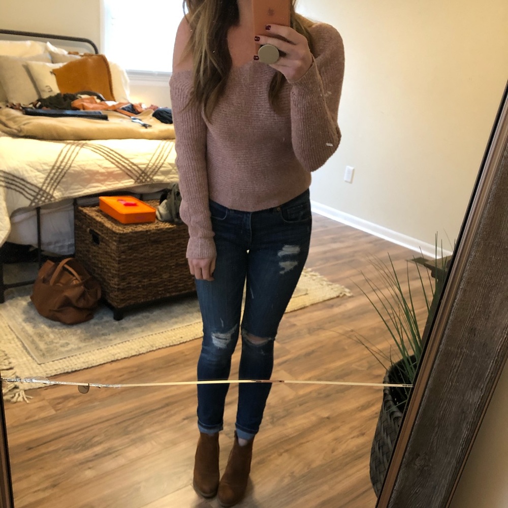 AE off shoulder sweater